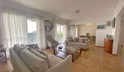 Apartamento a venda no Paraiso em prédio com lazer