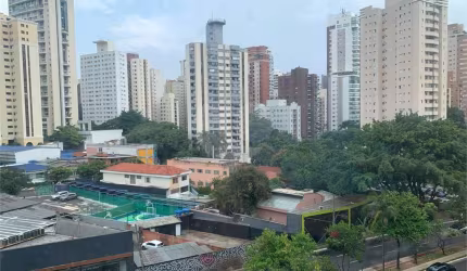 Apartamento com 359m2 4 suítes e 6 vagas em Vila Nova Conceição