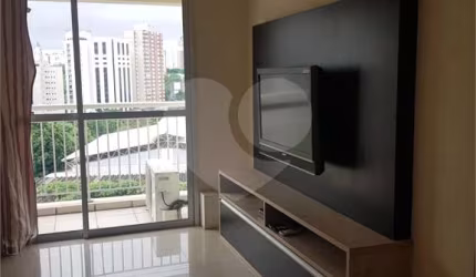 Apartamento de 55m2, 2 dormitórios, com 2 vagas de garagem e lazer completo, na Vila Clementino.