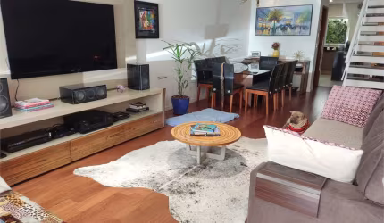Sobrado na Vila Mariana - São Paulo SP - 3 dorm (1 suite), 2 vagas, Novo, área gourmet!!!
