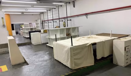Itaim Bibi- Galpão comercial com vão livre de 410m², localização impecável