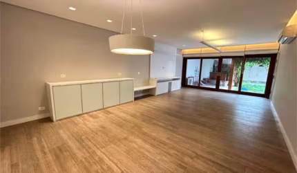 Casa-São Paulo-CAMPO BELO | Ref.: REO937285