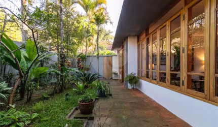 Casa de alto padrão com 4 quartos à venda no Pacaembu