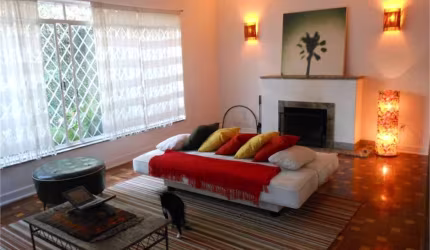 Charmoso sobrado de 300m2 no Jardim Luzitânia