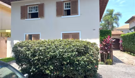 MANSÃO NA CIDADE JARDIM/RUA TRANQUILA E SEGURA/4 DORM./1SUITE