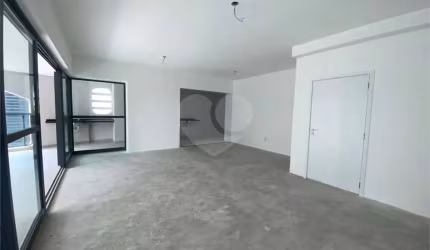 Apartamento novo, com 4 quartos (2 suítes), 196 m2, a venda no Condomínio Parque da Cidade