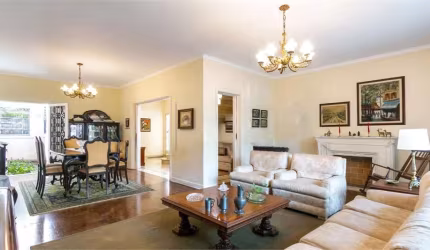 Casa Jardim Lusitânia 4 quartos e 4 Banheiros