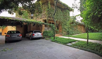 CASA CITY PINHEIROS