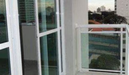 Sala comercial para locação em Santo Amaro próximo a Avenida João Dias. Excelente oportunidade !