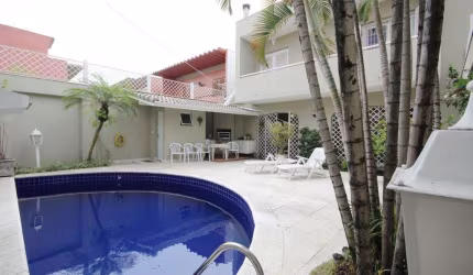 lindo sobrado na melhor localização