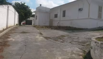 Casa Térrea Lapa | 180m² | 800m² de Terreno | 5 Vagas | Próximo ao Metrô