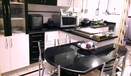 Apartamento na Saúde 126m²    3 dorm/3vagas Aceita permuta por imóvel na praia