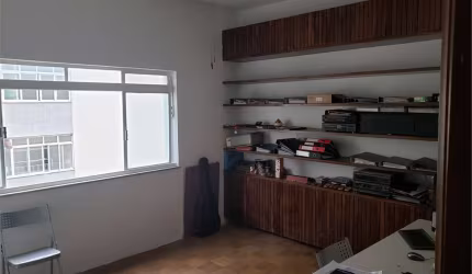 Apartamento para venda ou locação, 4 quartos (1 suíte), na Bela Vista, R Cincinato Braga