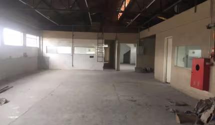EXCELENTE PRÉDIO COMERCIAL REGIÃO DA BARRA FUNDA, SENDO 1.200 METROS.