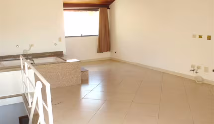 Sobrado à venda na Saúde -2/3 Quartos, 1/2 suítes, 2 Vagas na garagem - metrô Praça da Árvore