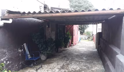Terreno Excelente Em São Caetano 10x50 com salão comercial na frente. Oportunidade Incrível!