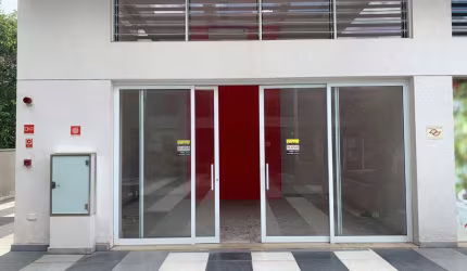 Comercial · 66m² · 1 Vaga.