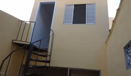 Aconchegante casa sobrado para locação ou venda no Bairro Brooklin Novo na cidade de São Paulo - SP