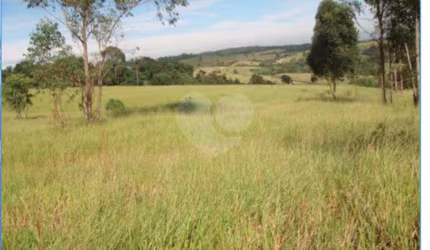 ÁREA INDUSTRIAL NA RODOVIA PRESIDENTE CASTELO BRANCO  Km 70