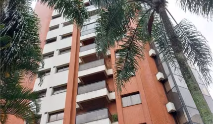 Apartamento com 3 suítes em Perdizes