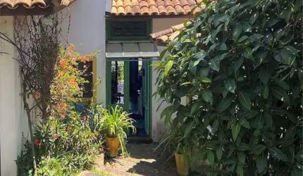 Casa de condomínio 3 dormitórios, 1 suíte, Apartamento para hóspedes, Gourmet, Piscina e Tênis