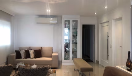 Apartamento  com 170m2, 3 suítes, lavabo,  varanda gourmet integrado a cozinha , e 4 vagas +deposito