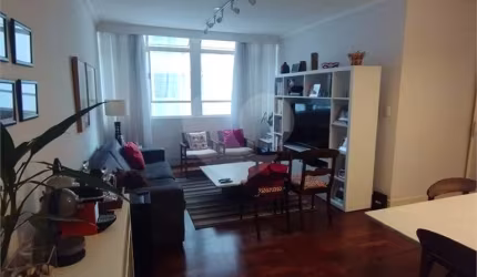 Apartamento à venda no Paraíso com 3 quartos (1 suíte)