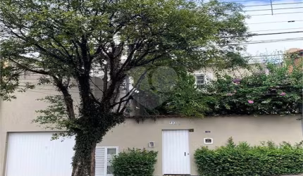 Casa de 3 dormitórios na Vila Mariana