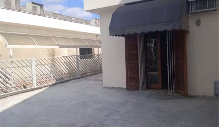 Casa 400 m²rua tranquila na região da Lapa