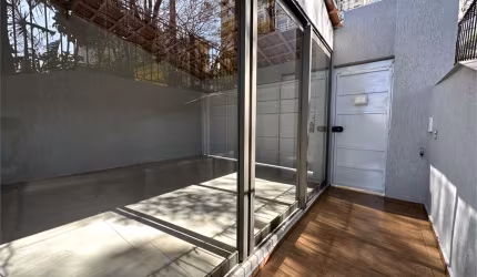 Casa-São Paulo-BELA VISTA | Ref.: REO868779