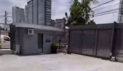 GALPÃO/ ARMAZÉM disponível para LOCAÇÃO ou VENDA No Morumbi-Aceita Permuta.