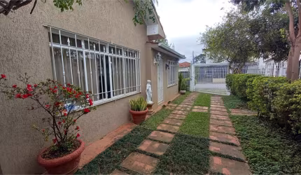 Casa térrea com 3 dormitórios exelente localização em Vila Leopoldina