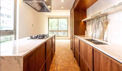 Apartamento a venda em Jardim Paulista com 210 m²  3 suites e 2 vagas