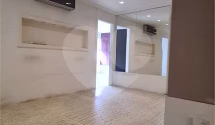 Comercial-São Paulo-JARDIM EUROPA | Ref.: REO985906