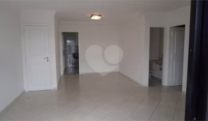 Apartamento a venda com 02 quartos,01 suíte, 02 vagas e 102m² em Moema