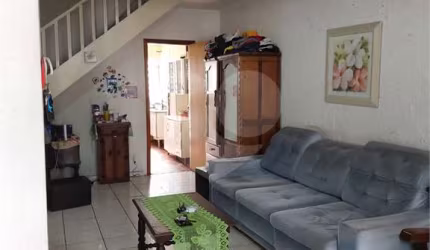 Sobrado com 3 quartos , 2 vagas residencial ou comercial.