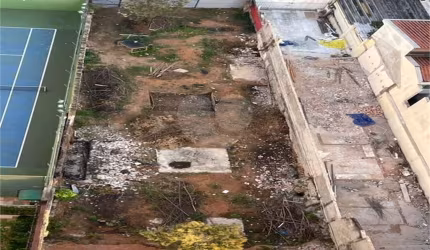 Terreno em Perdizes com 215 m²