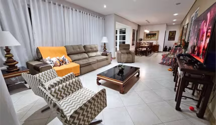 Brooklin- casa térea com 4 dorm/2 suites, 4 vagas, placa solar