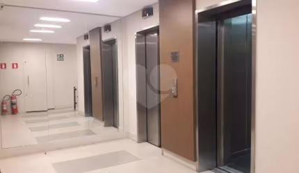 Sala Comercial na Av. Engenheiro Luiz Carlos Berrini