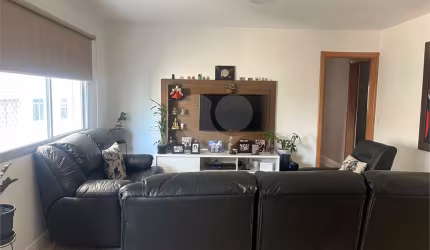Apartamento para venda e locação na Vila Mariana