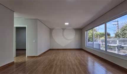 Casa totalmente reformada, pronta para morar!!