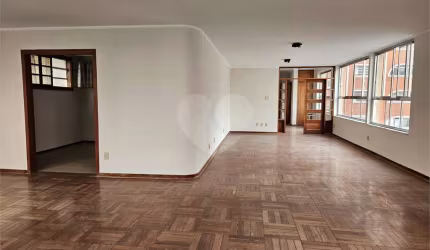 AMPLO APARTAMENTO COM 3 DORMITORIOS, SENDO 1 SUITE E 2 VAGAS NOS JARDINS