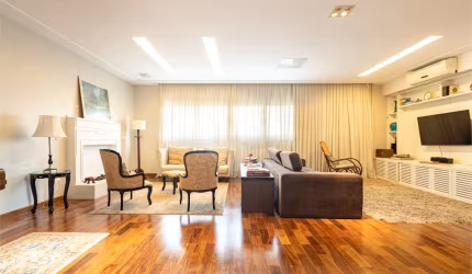 Casa moderníssima com 3 suítes avarandas em 450m2 bem distribuídos!