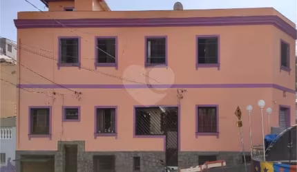 Sobrado para locação, Bela Vista, São Paulo. 4 quartos, sendo 1 suíte, 1 vaga, 130m².