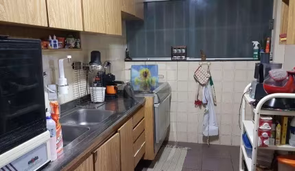 Casa Tipo Sobrado na Chácara Flora com 04 Dormitórios e 02 Suítes