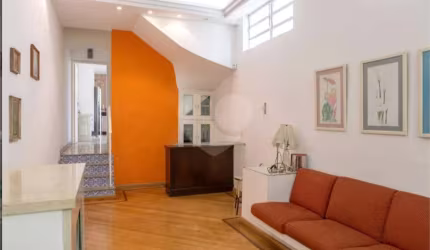 Linda casa com piscina