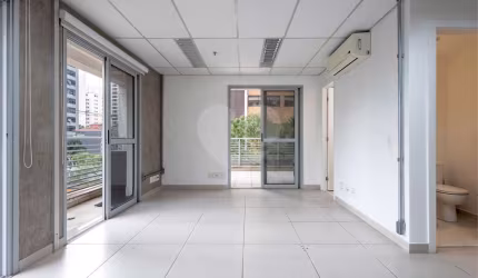 Conjunto Comercial à Venda Moema Índios 112 m2 - Reformada com Ar Condicionado Próximo ao Metro