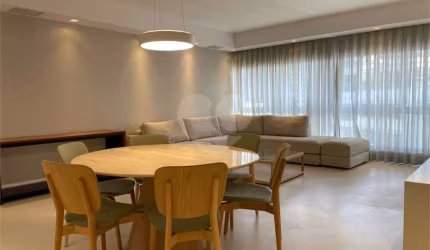 Apartamento para venda ou locação, Localizado no Bairro Itaim Bibi.