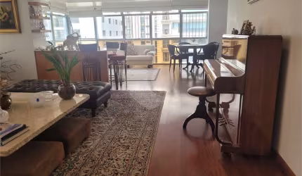 Higienópolis com 260m2 e 2 vagas
