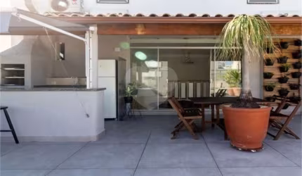 Cobertura em Perdizes, com 3 quartos, 1 suite e 3 vagas de garagem. Com 209 m².